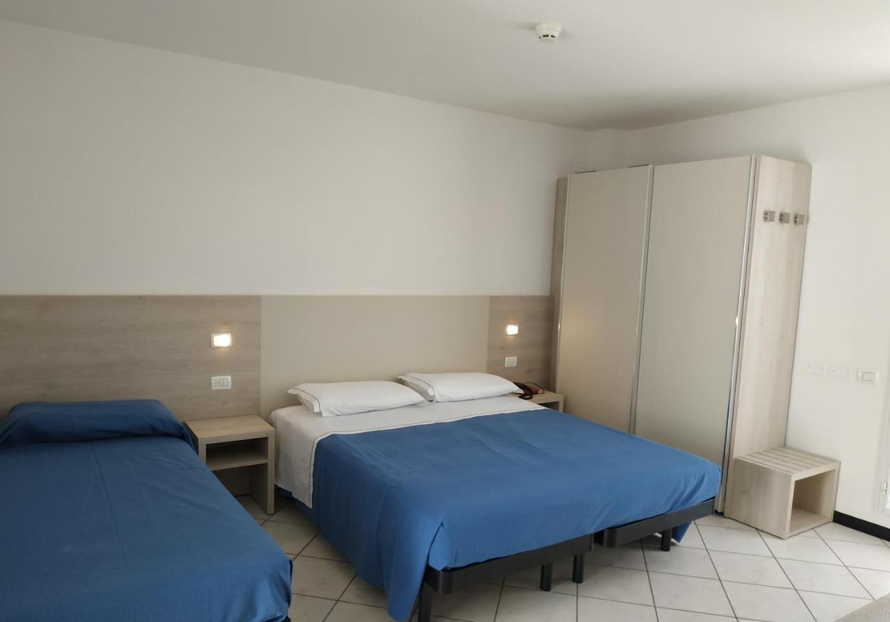 Residence Sangiorgi Cattolica Eksteriør billede